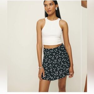 Reformation Flounce Skirt Black - Size 6